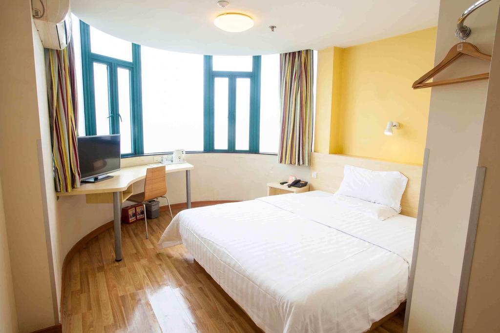 7Days Inn Changsha Wuyi Avenue Yunajialing Metro Station Quarto foto