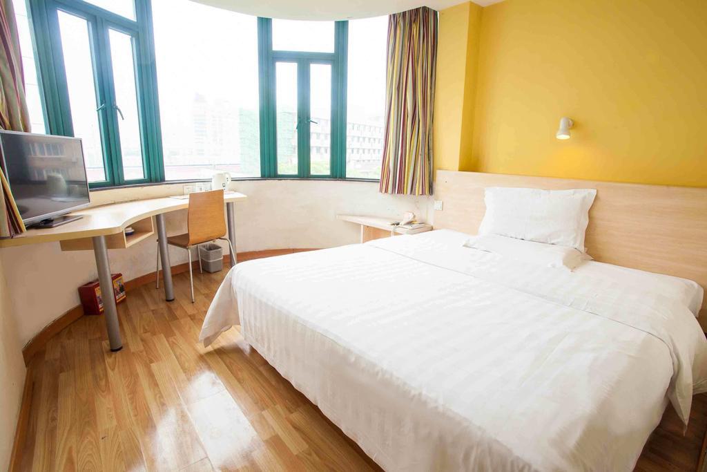 7Days Inn Changsha Wuyi Avenue Yunajialing Metro Station Exterior foto